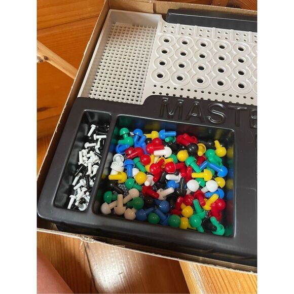 Retro Mastermind - Picture 3 of 4